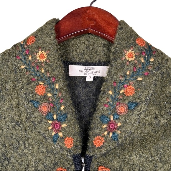 SIMPLY NATURAL DESIGNS Alina Baby Alpaca Embroidered Floral Boucle Knit Cardigan - Picture 5 of 15